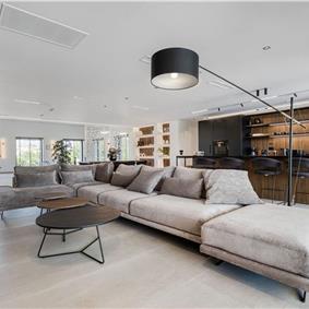 5 bedroom luxury seaside villa with indoor & outdoor pool, near Acharavi, sleeps 10